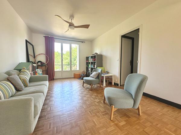 Maison familiale avec jardin à Nemours