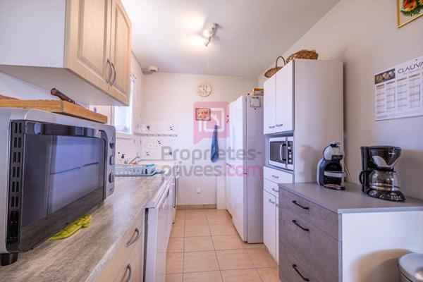 INVESTISSEURS- appt T3  67.32 m2 avec terrasse 14 m2, garage, parking. loué