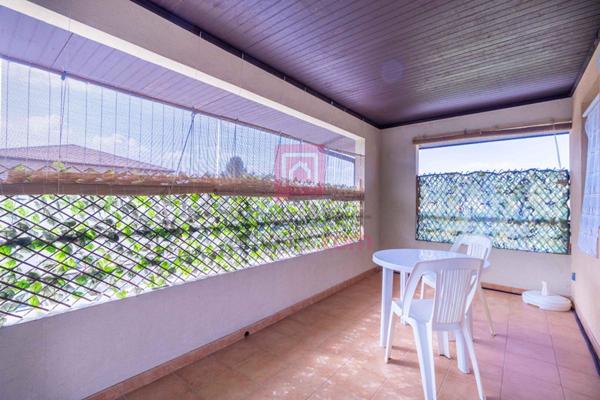 INVESTISSEURS- appt T3  67.32 m2 avec terrasse 14 m2, garage, parking. loué
