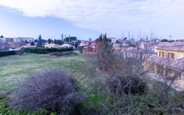 INVESTISSEURS- appt T3  67.32 m2 avec terrasse 14 m2, garage, parking. loué