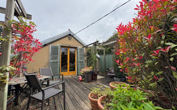 Maison à vendre    5 pièces • 206 m2 Chartres