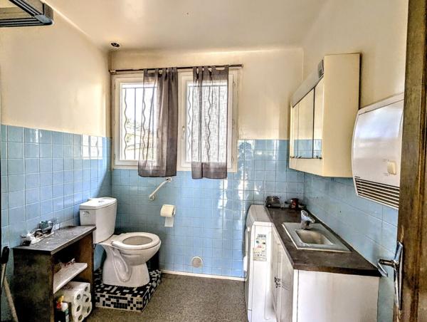 Villa de plain pied avec jardin