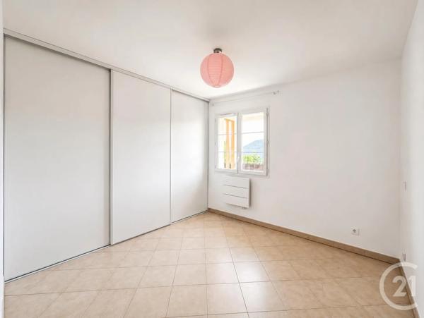 Appartement T4 à vendre  4 pièces - 81,60 m 2   MONTICELLO  - 202