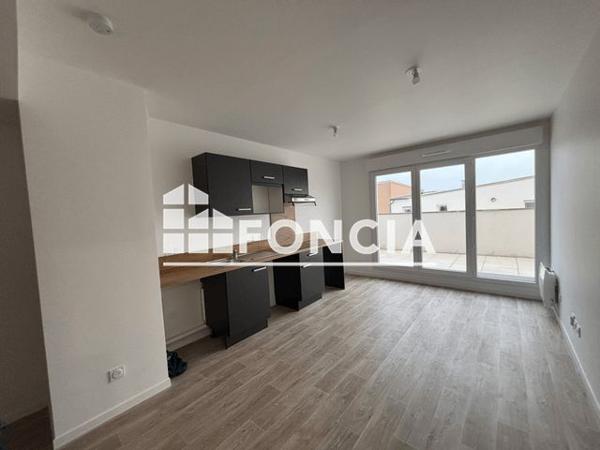 Location Appartement 2 pièces 41.3 m² - 2 RUE LOUISE LEJARRE Luisant 28600