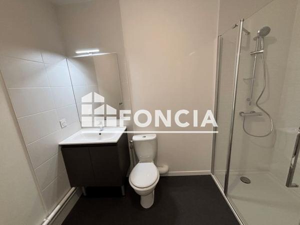 Location Appartement 2 pièces 41.3 m² - 2 RUE LOUISE LEJARRE Luisant 28600