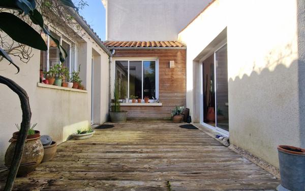 Maison à vendre    5 pièces • 132 m2 La Rochelle