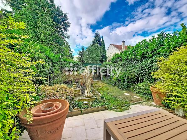 Maison
         6 pièces
        - 227 m² Bien prestige 599 000 € *