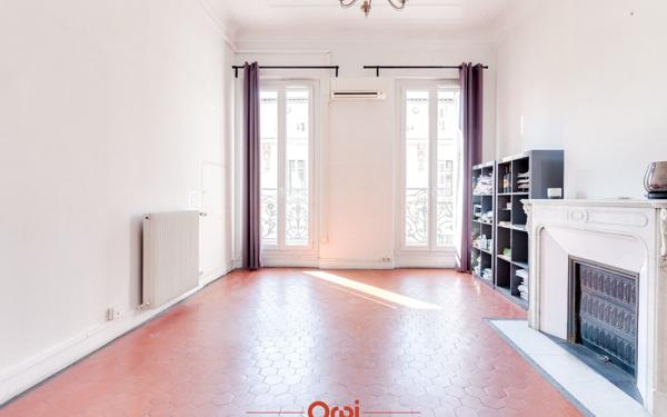 Appartement à vendre    4 pièces • 117 m2 Marseille 1