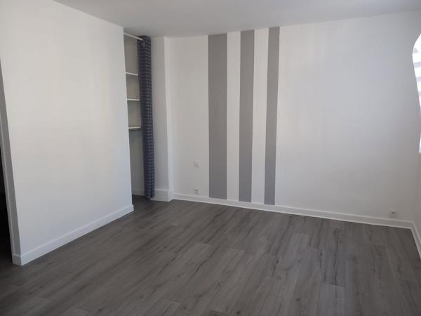 Appartement studio 26.30m² centre-ville de LAVAL