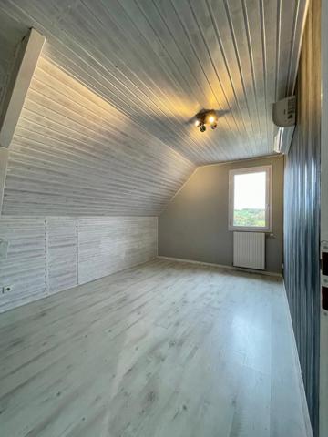 Maison familiale avec piscine, grand terrain et superbe vue – L’Étoile (39570)