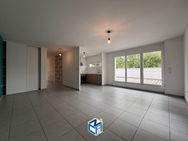 APPARTEMENT T4 - 89M2 - 3 CHAMBRES - TERRASSE - 2 PLACES DE PARKING
