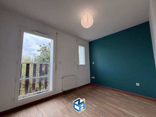 APPARTEMENT T4 - 89M2 - 3 CHAMBRES - TERRASSE - 2 PLACES DE PARKING