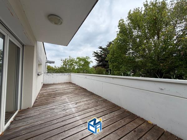 APPARTEMENT T4 - 89M2 - 3 CHAMBRES - TERRASSE - 2 PLACES DE PARKING