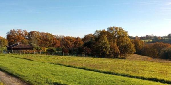 Maison de plain-pied d'environ 112 m2 avec garage attenant