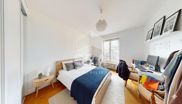 2 pièce 47m2 - PLACE DU COMMERCE