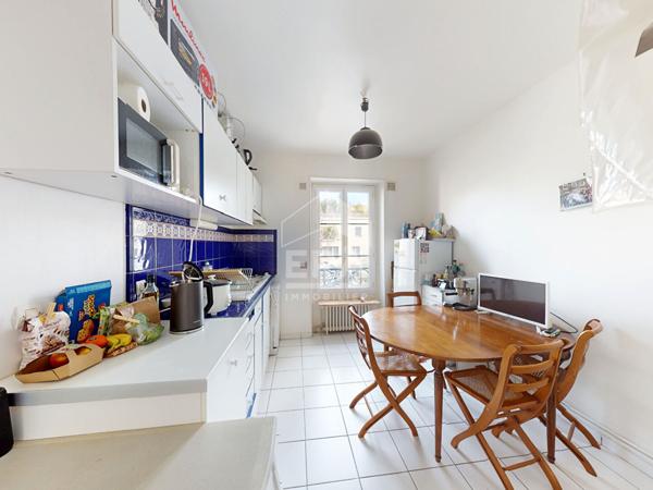 2 pièce 47m2 - PLACE DU COMMERCE