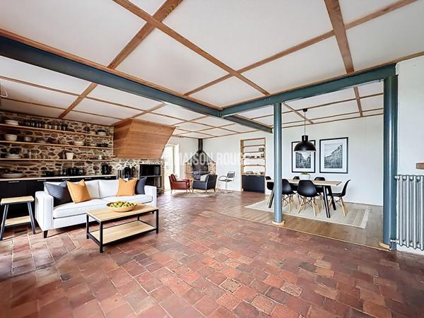 Maison atypique - Vie de plain-pied avec vue dégagée - Maison avec atelier habitable - Langueux