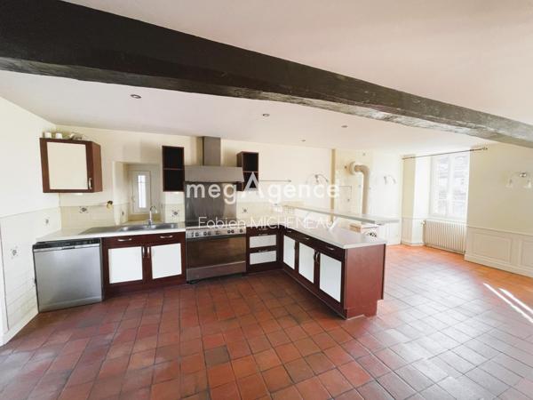 Maison à VEZINS, 49340 - 10 pièces 233m²