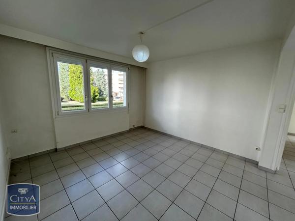 Appartement à louer 4 pièces 65.6m² Saint-Quentin (02100)
