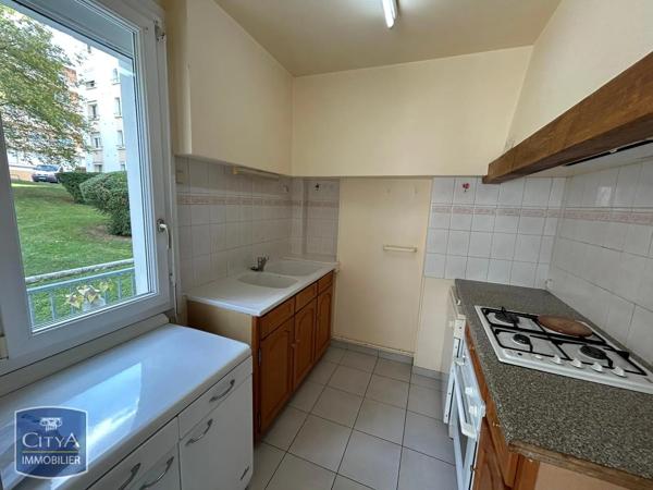 Appartement à louer 4 pièces 65.6m² Saint-Quentin (02100)
