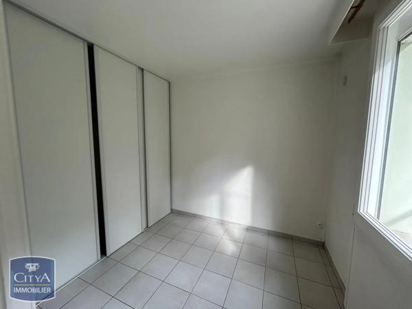 Appartement à louer 4 pièces 65.6m² Saint-Quentin (02100)