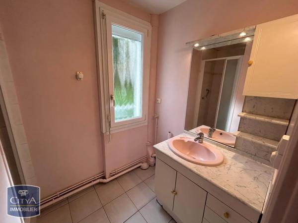 Appartement à louer 4 pièces 65.6m² Saint-Quentin (02100)