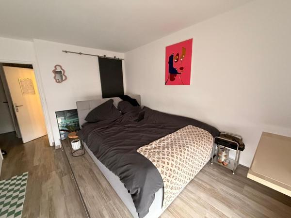 Studio balcon + parking – 20 secondes du  métro Bel-Air