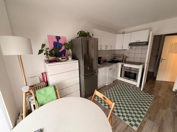 Studio balcon + parking – 20 secondes du  métro Bel-Air