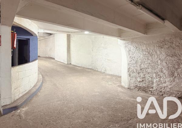Parking à vendre 10 m² Paris 18