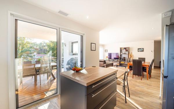 Maison à vendre    4 pièces •  Lit-et-Mixe