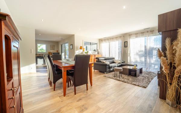 Maison à vendre    4 pièces •  Lit-et-Mixe