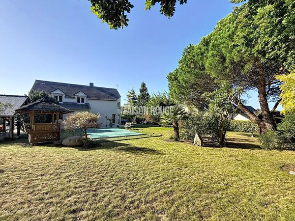 Maison 5 chambres, piscine, proche commerces et plage