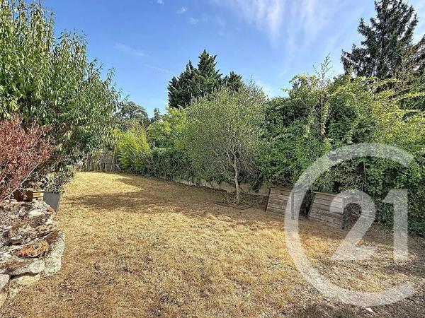 Maison à vendre  5 pièces - 111 m 2   MONTFERMEIL  - 93
