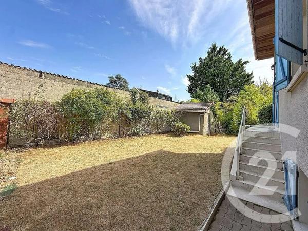 Maison à vendre  5 pièces - 111 m 2   MONTFERMEIL  - 93