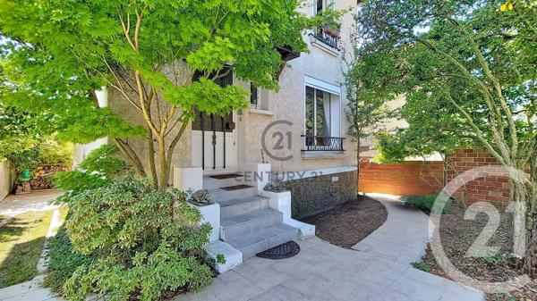 Maison à vendre  5 pièces - 111 m 2   MONTFERMEIL  - 93