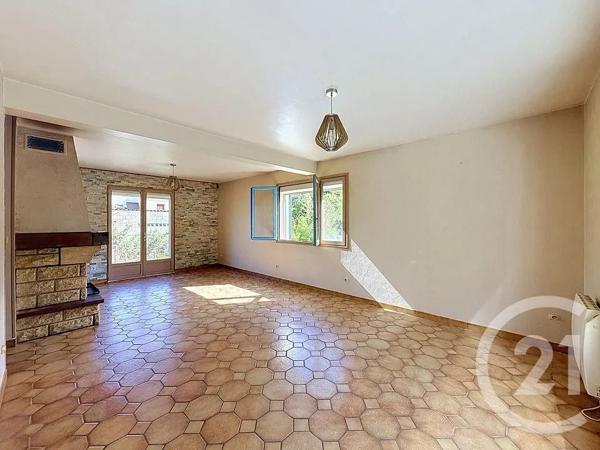 Maison à vendre  5 pièces - 111 m 2   MONTFERMEIL  - 93