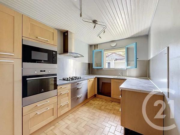 Maison à vendre  5 pièces - 111 m 2   MONTFERMEIL  - 93