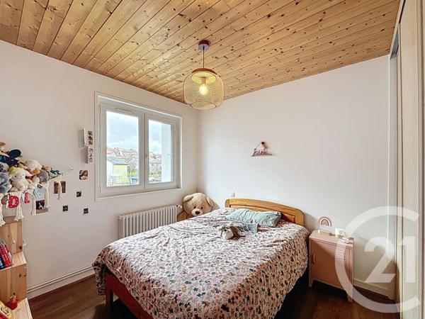 Appartement T4 à vendre  4 pièces - 114,20 m2 YSSINGEAUX - 43