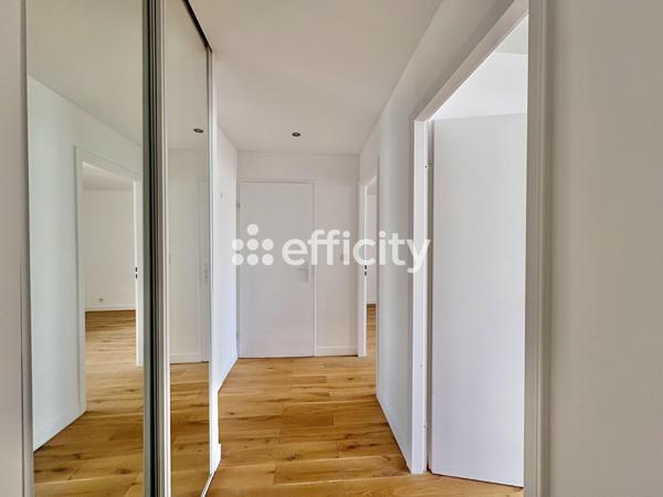 Appartement
         3 pièces
        - 63 m² Bien prestige 455 000 € *