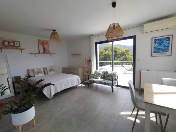 VILLA VUE MER 240 M2 - PROCHE D'AJACCIO Eccica-Suarella (20117)
