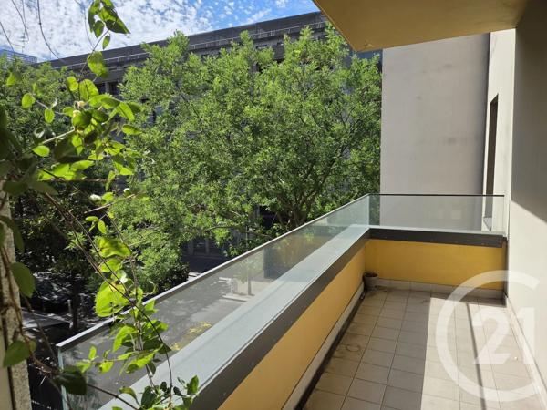 Appartement F3 à vendre  3 pièces - 68,98 m 2   PARIS  - 75013
