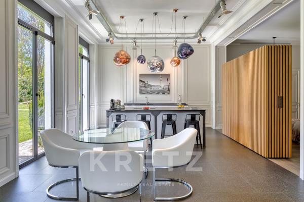 Maison d’architecte érigée sur un Domaine de 13 ha