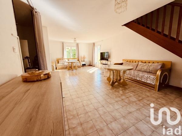 Maison 5 pièces de 104 m² à Saleilles (66280)