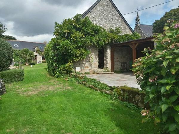 Longère  en campagne de Guern 4 pièces 123 m2 + dépendances