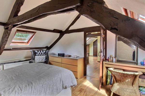 Longère  en campagne de Guern 4 pièces 123 m2 + dépendances