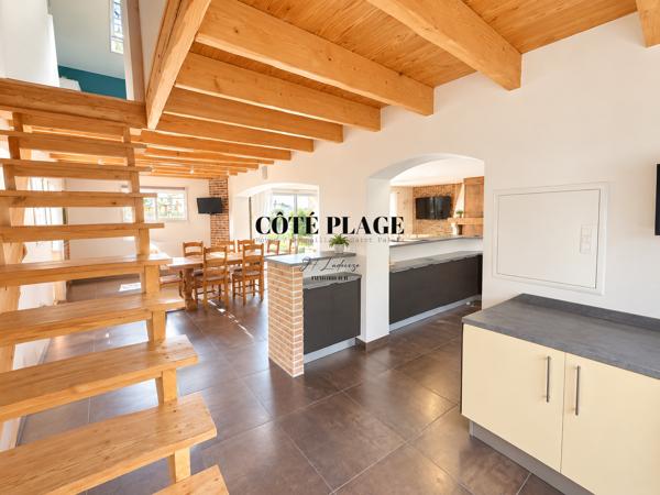 ROYAN - MAISON 5 PIECES- GRAND GARAGE - 500M COMMERCES - AU PRIX DE 520 000 € FAI