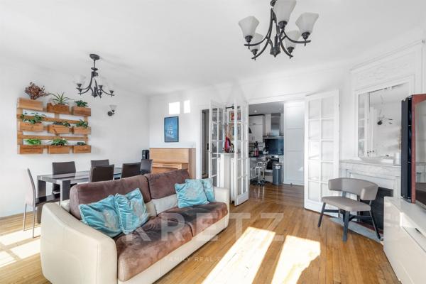 Appartement avec terrasse et vue Seine au cœur du 16è