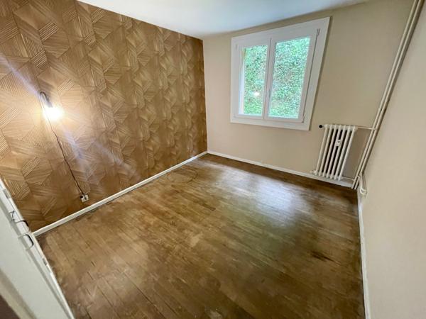 Appartement F3 avec balcon, cave et garage