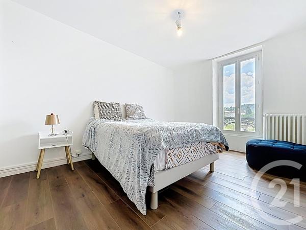 Appartement F4 à vendre  4 pièces - 95,94 m 2   PERIGUEUX  - 24