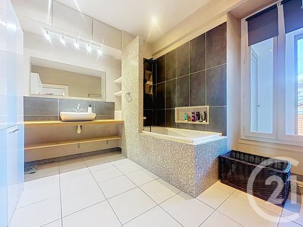 Appartement F4 à vendre  4 pièces - 95,94 m 2   PERIGUEUX  - 24